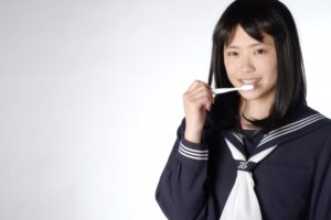 子どもだけじゃない！大人にもフッ素は効果的であることを伝えましょう