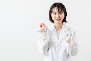 助手と衛生士、どちらを雇うべき?迷ったときの考え方