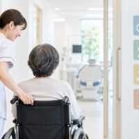 配慮を必要とする患者さんを安全に案内するための院内対応